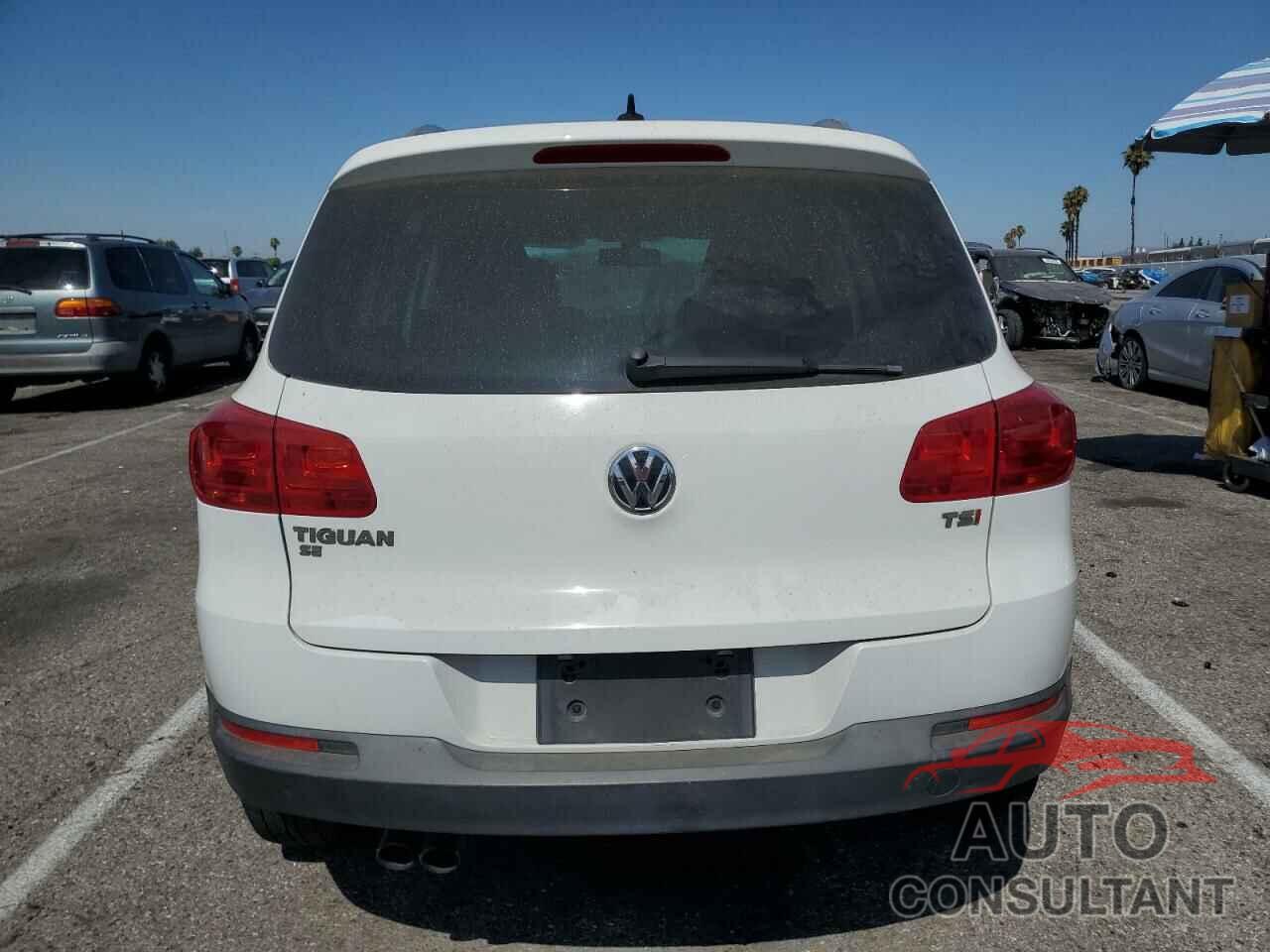 VOLKSWAGEN TIGUAN 2016 - WVGAV7AXXGW027610