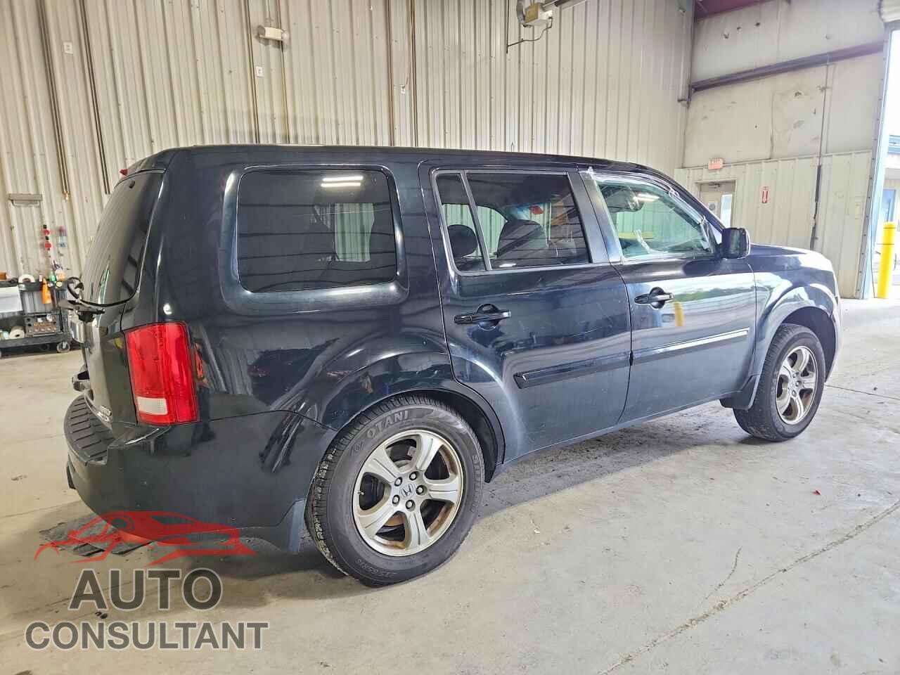 HONDA PILOT 2012 - 5FNYF4H73CB005323