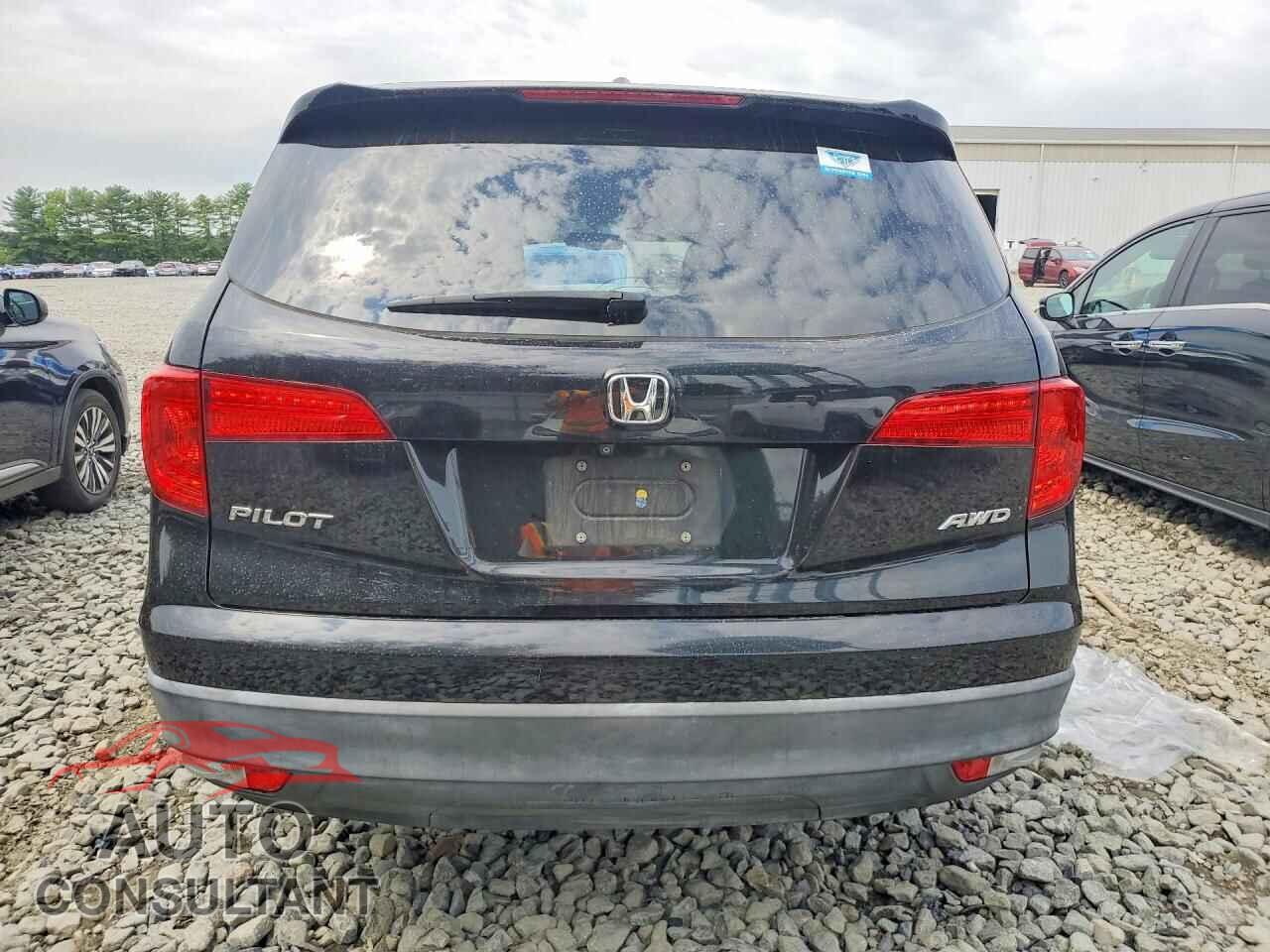 HONDA PILOT 2017 - 5FNYF6H57HB017637
