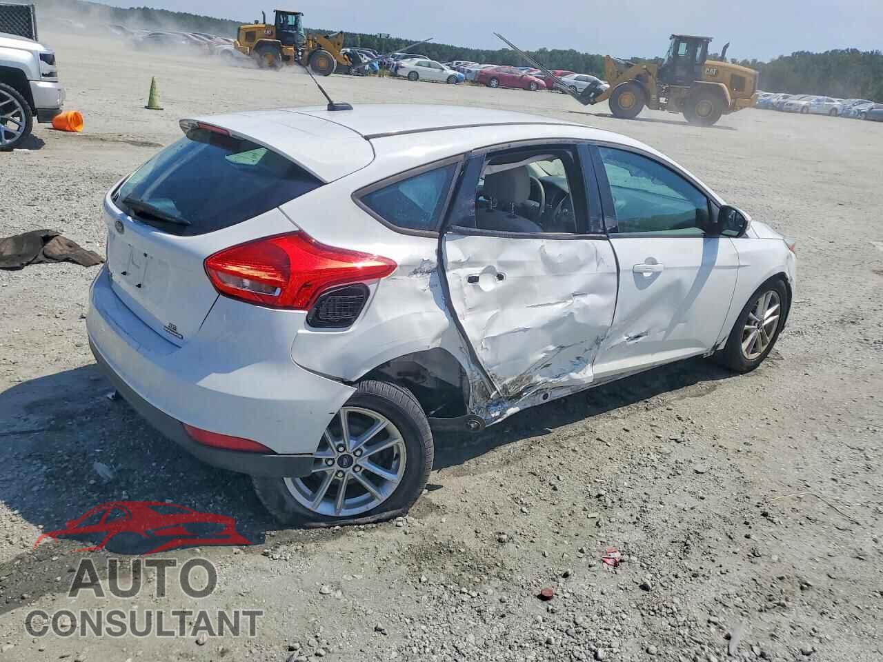 FORD FOCUS 2016 - 1FADP3K24GL261353