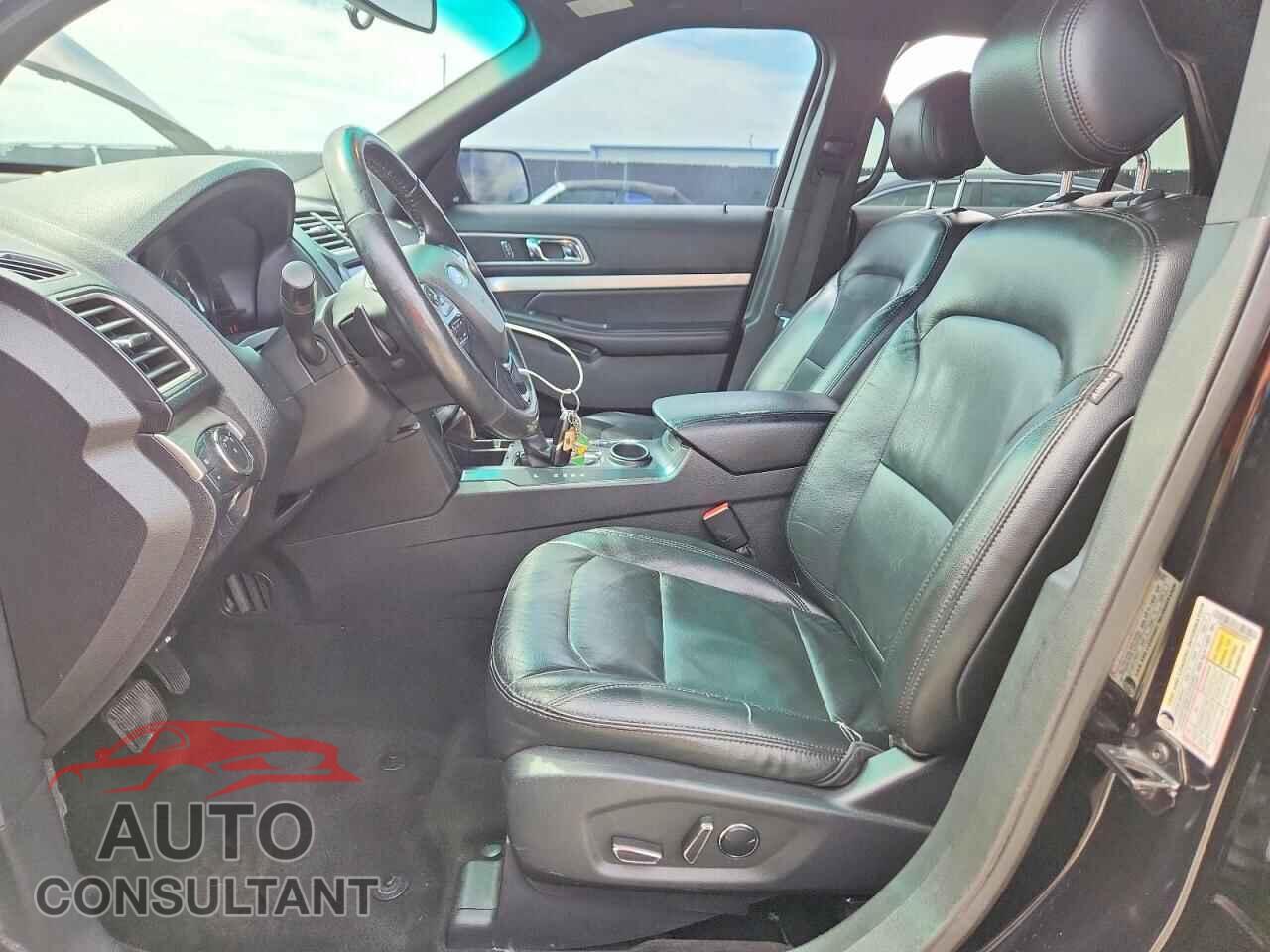FORD EXPLORER 2017 - 1FM5K7DH8HGA26093