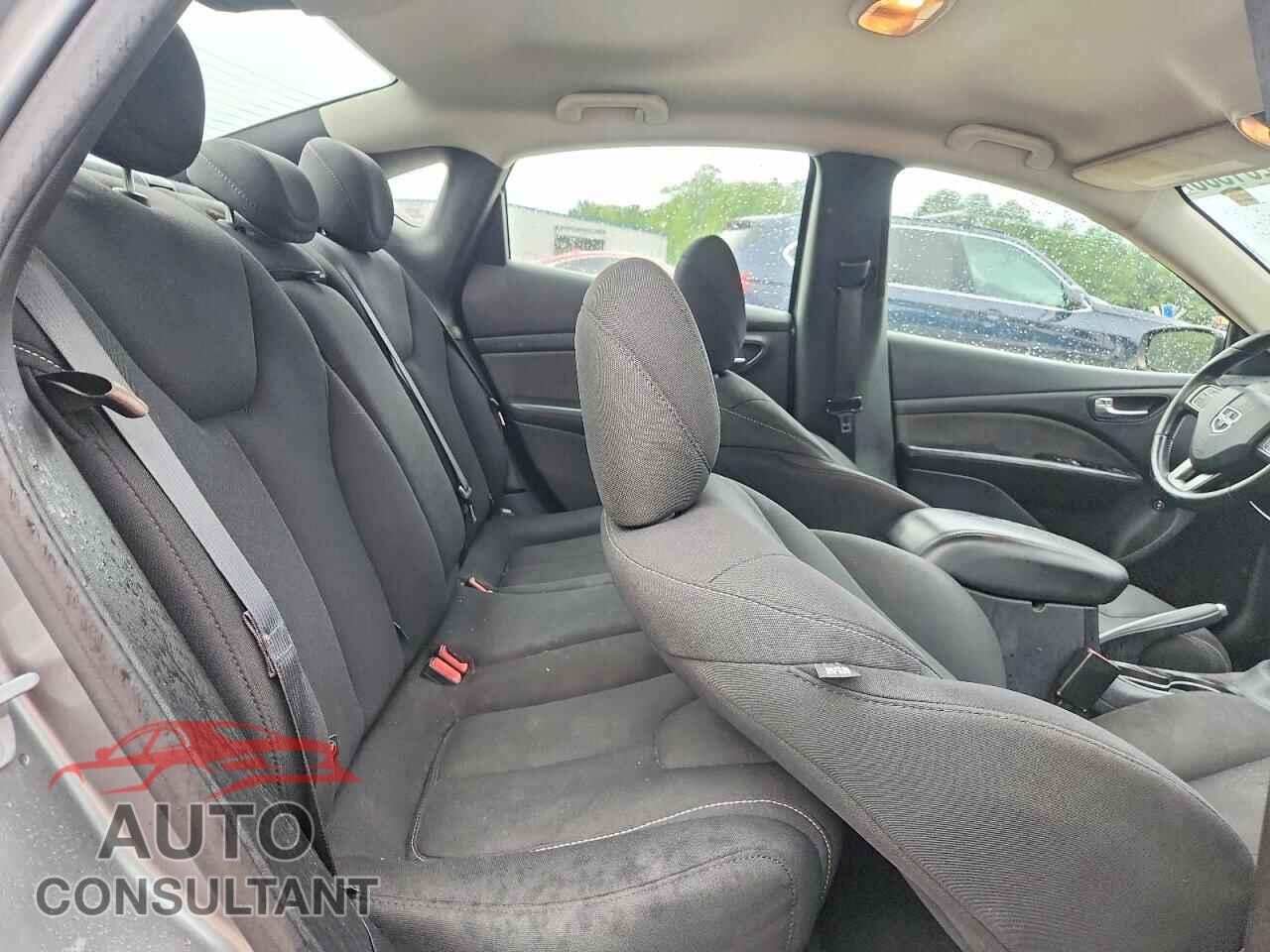 DODGE DART 2013 - 1C3CDFBA5DD346106