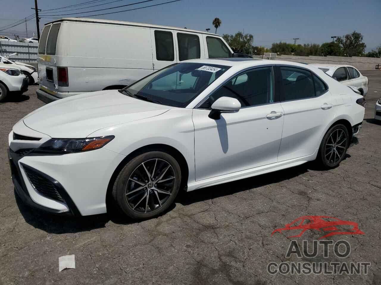TOYOTA CAMRY 2022 - 4T1T11AK7NU674531