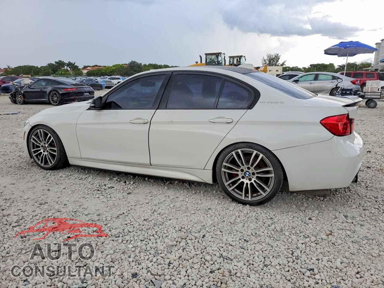 BMW 1 SERIES 2013 - WBA3F9C52DF484194