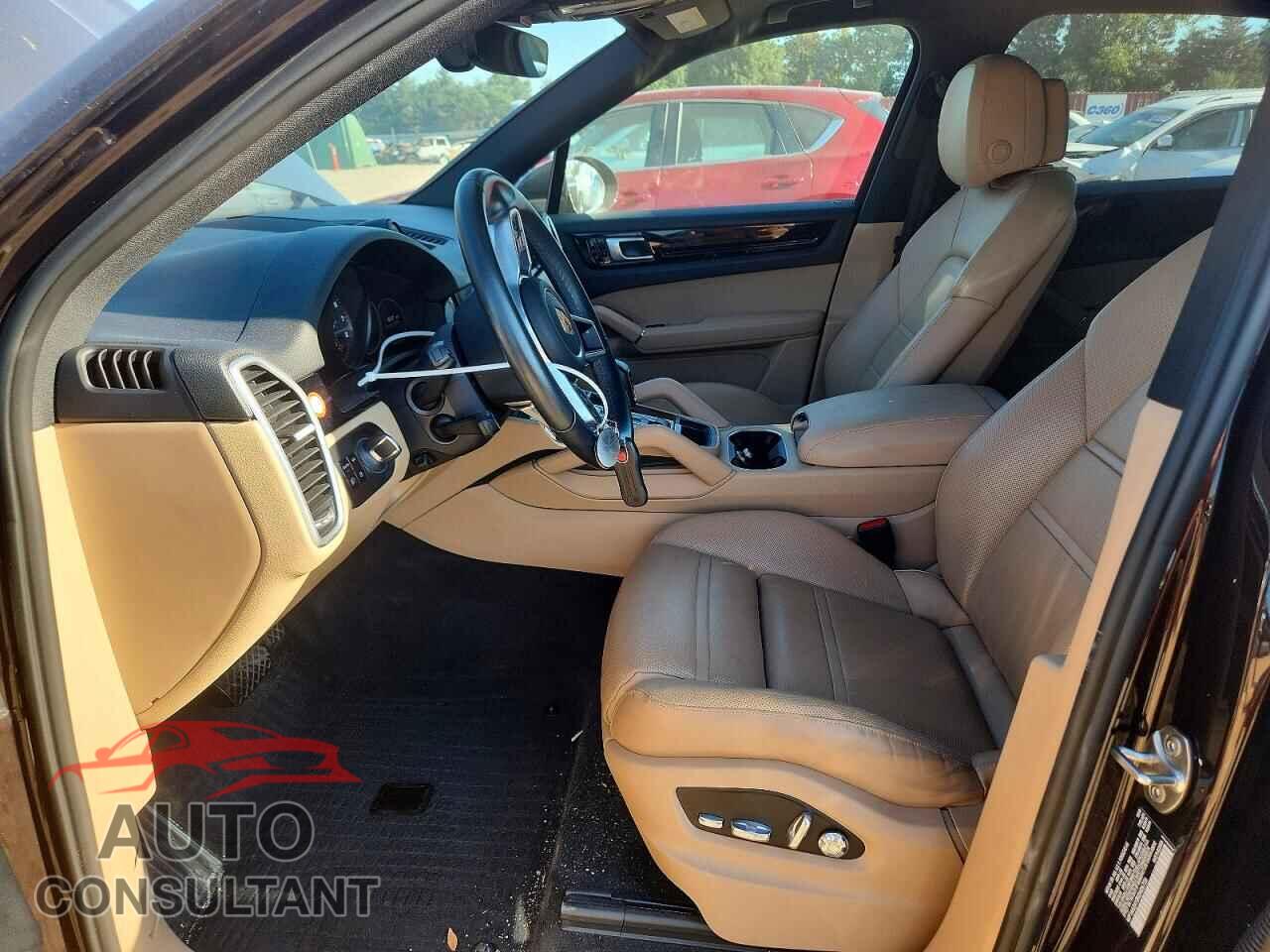 PORSCHE CAYENNE 2019 - WP1AA2AY3KDA06726