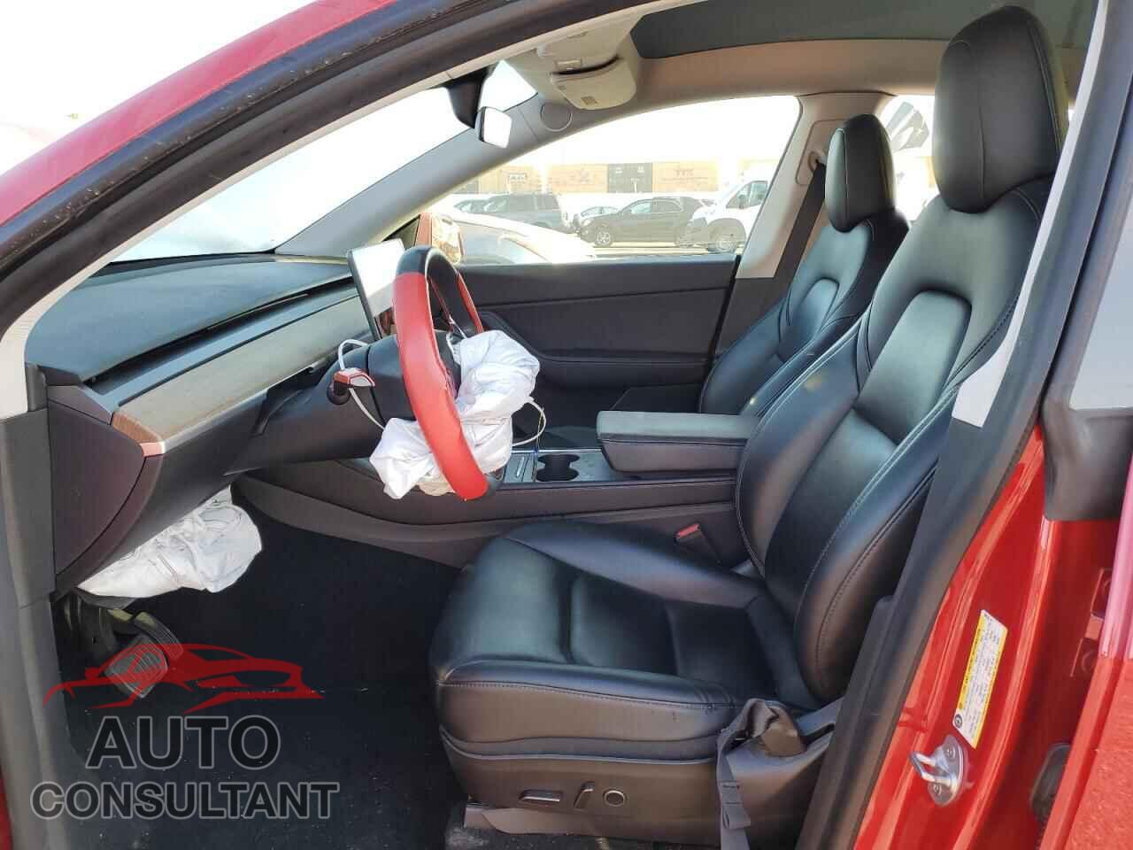 TESLA MODEL Y 2021 - 5YJYGAEE6MF206536