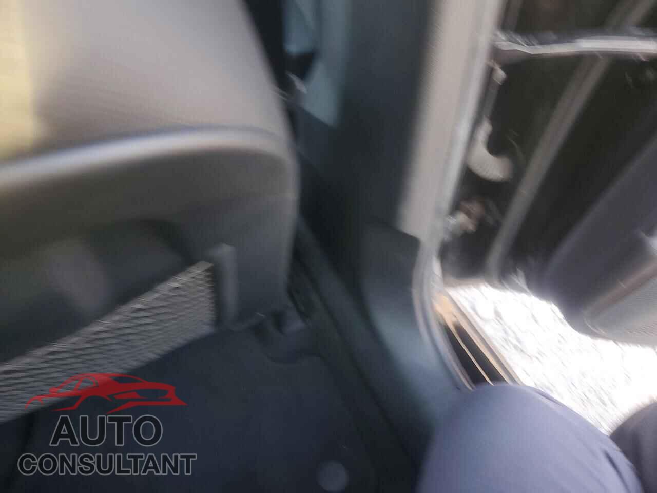 AUDI A4 2017 - WAULNAF48HN058206