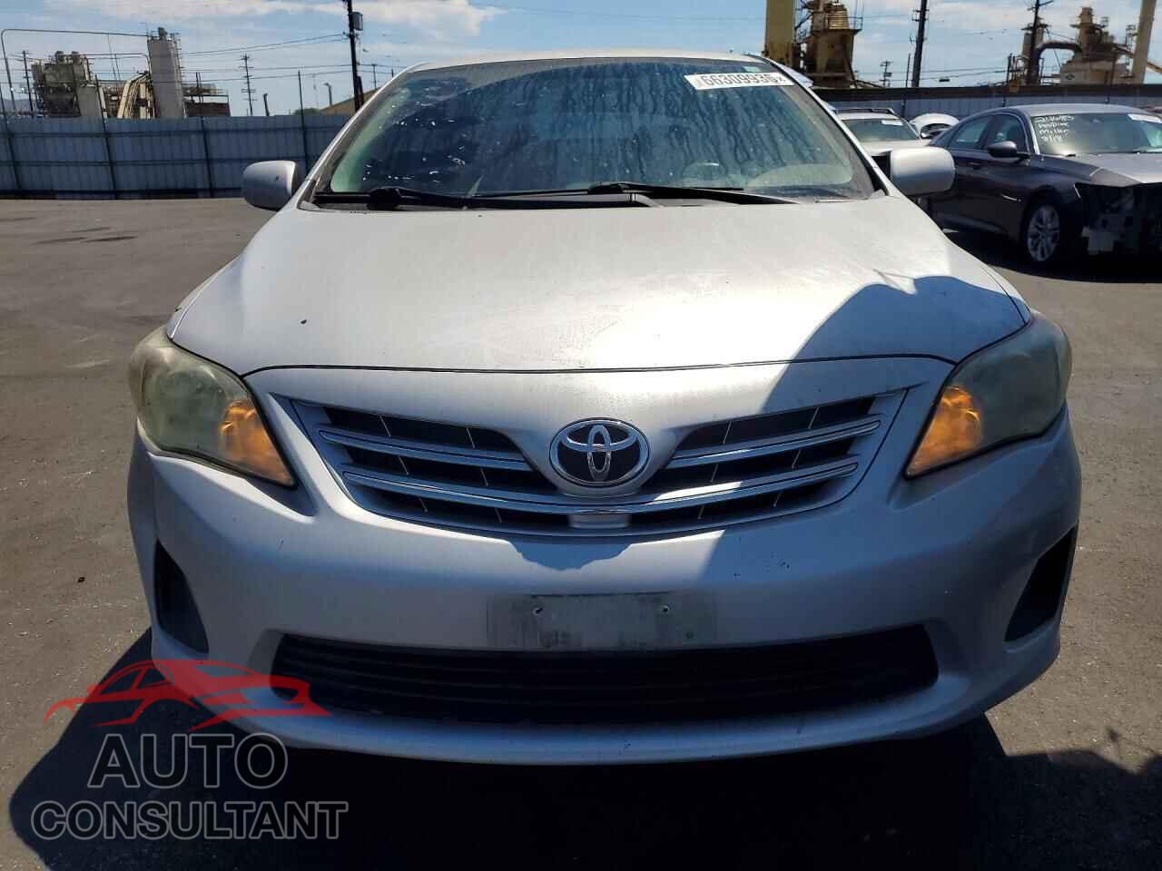 TOYOTA COROLLA 2013 - 5YFBU4EEXDP222811