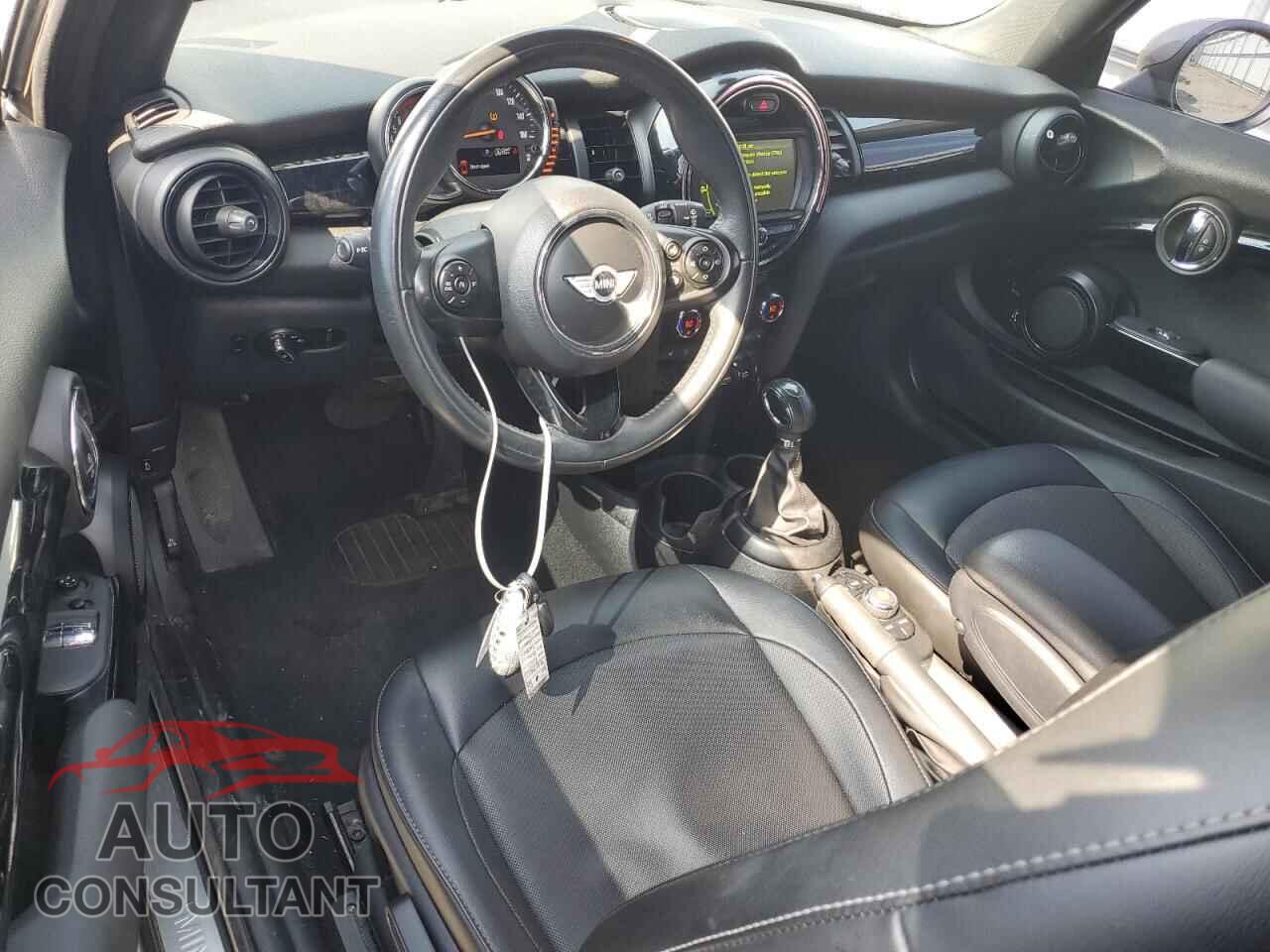 MINI COOPER 2017 - WMWXP5C39H2F61682