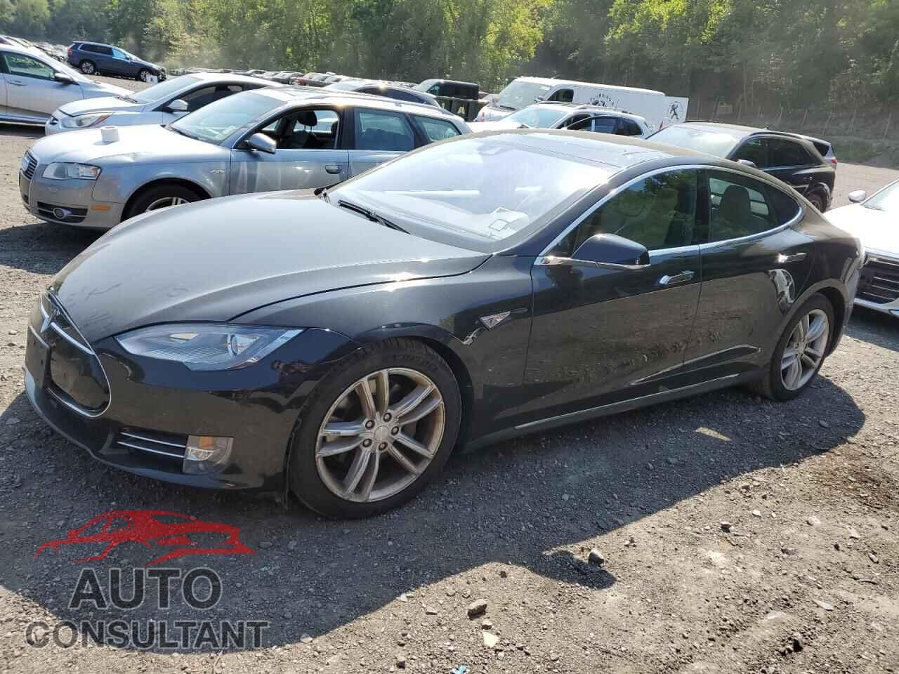TESLA MODEL S 2015 - 5YJSA1E22FF102187