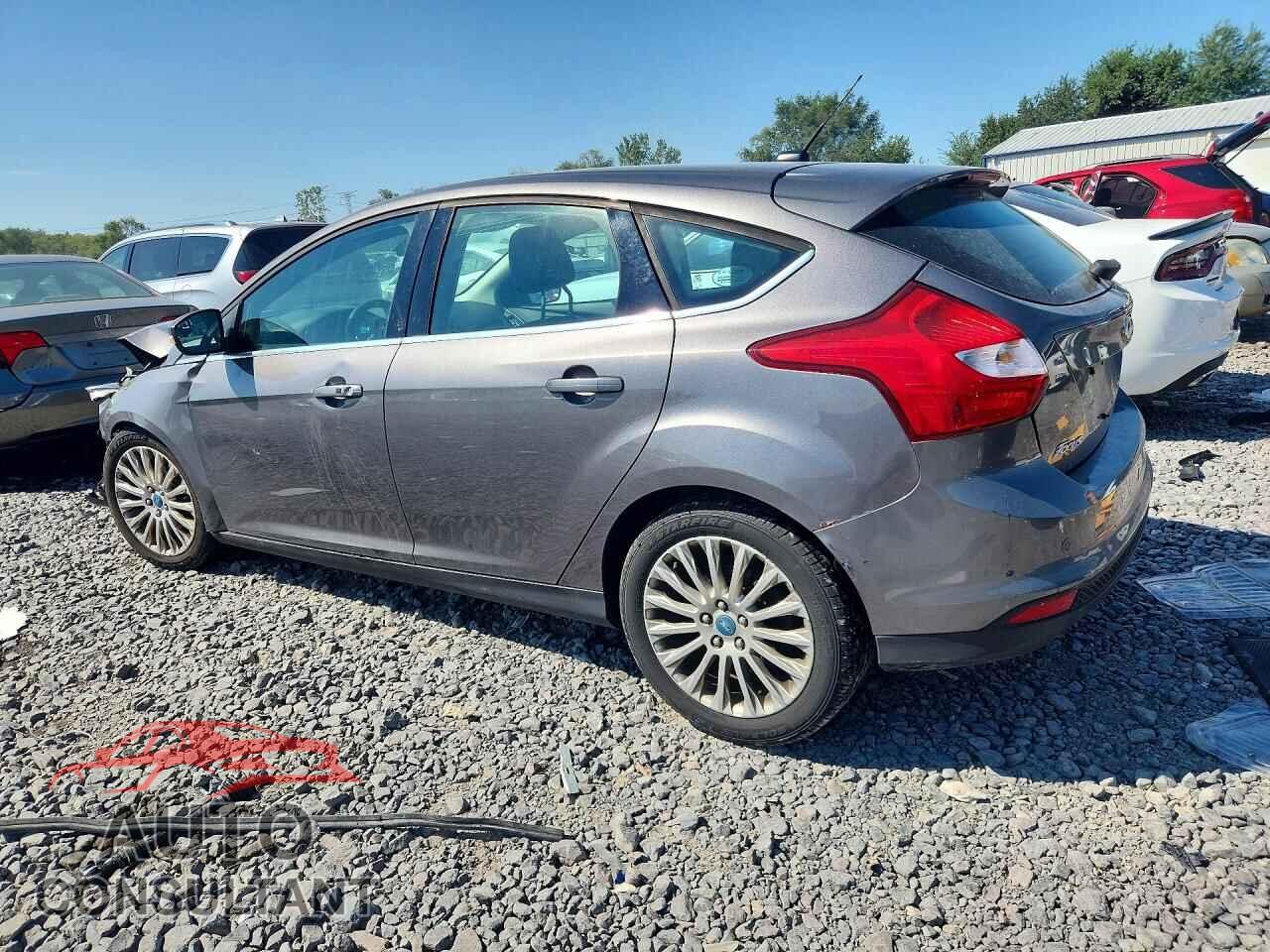 FORD FOCUS 2012 - 1FAHP3N20CL283129