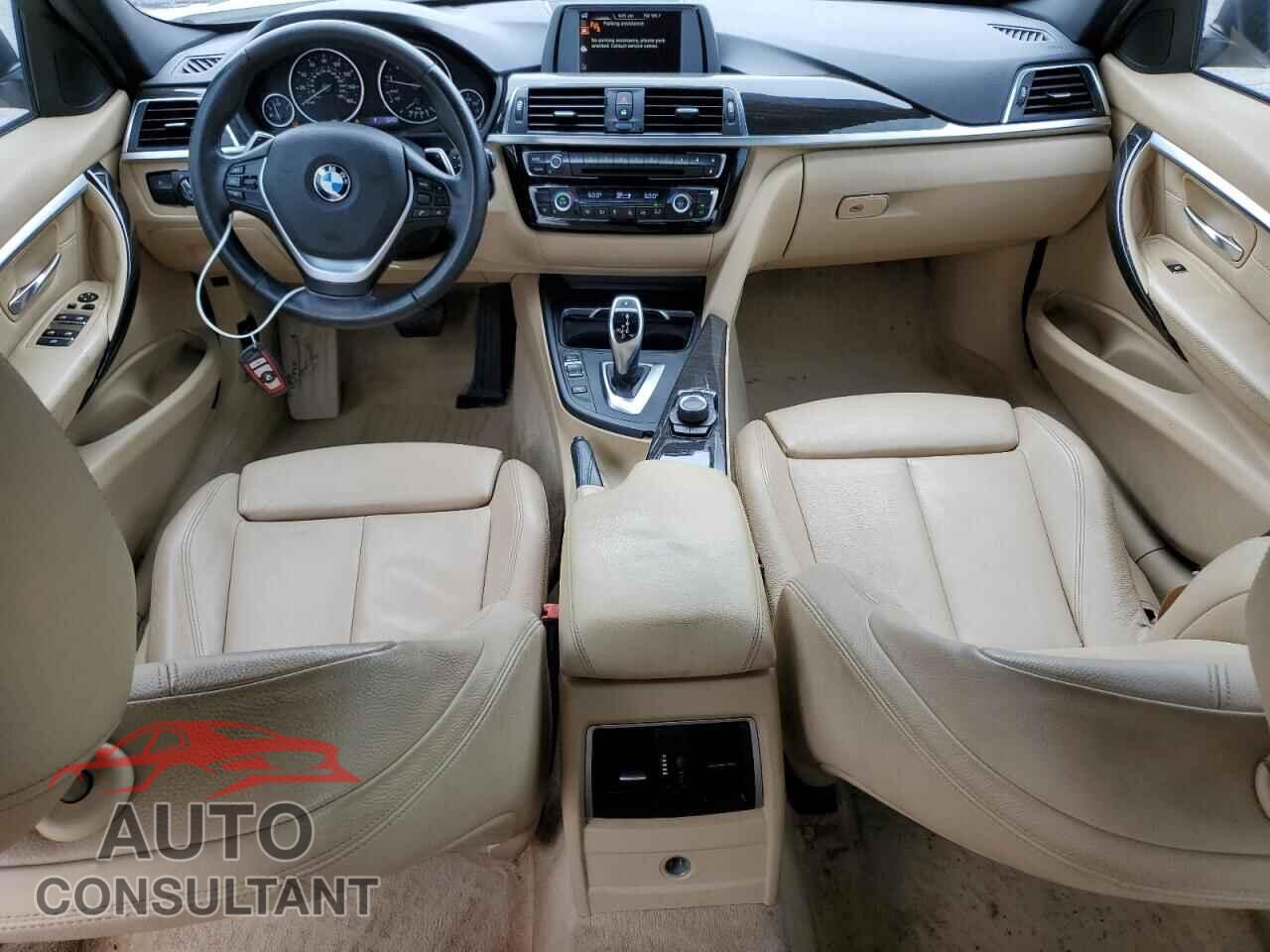 BMW 3 SERIES 2016 - WBA8E9G55GNU28151
