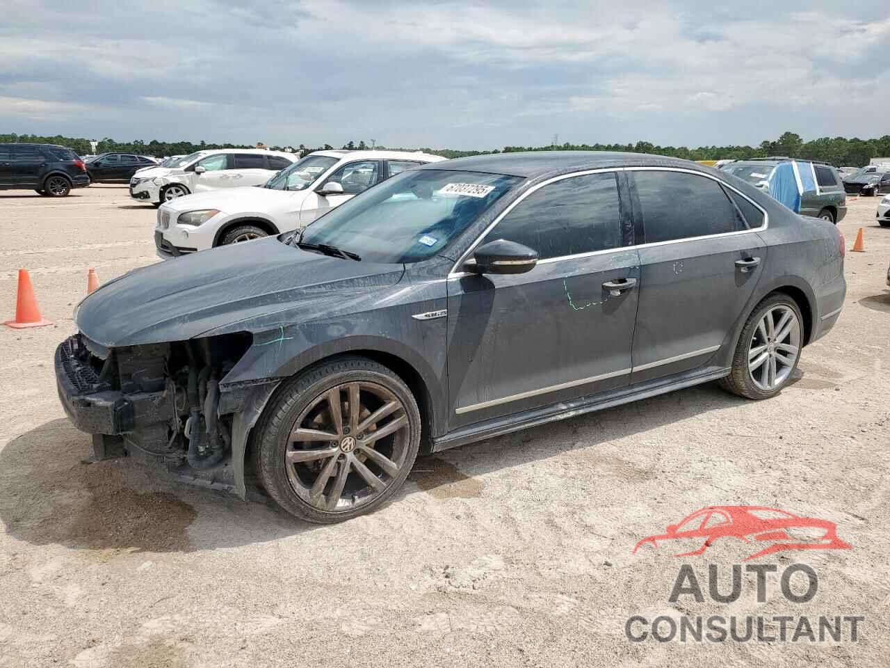 VOLKSWAGEN PASSAT 2017 - 1VWDT7A33HC074790