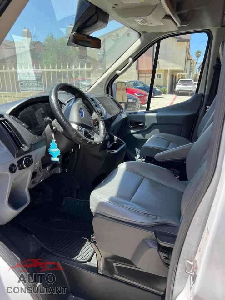 FORD TRANSIT 2015 - 1FTNR2CM1FKA58296