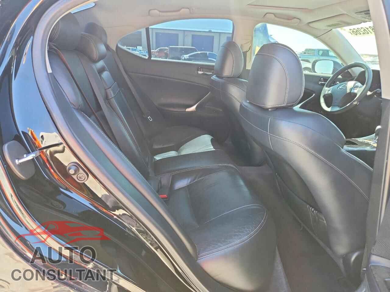 LEXUS IS 2012 - JTHBF5C23C5176077