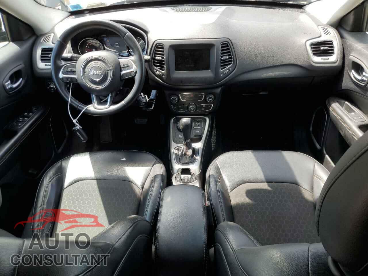 JEEP COMPASS 2019 - 3C4NJDBB1KT748724