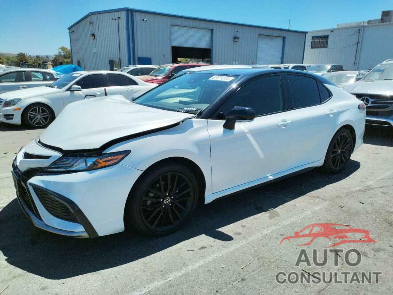 TOYOTA CAMRY 2023 - 4T1K61AK1PU107179