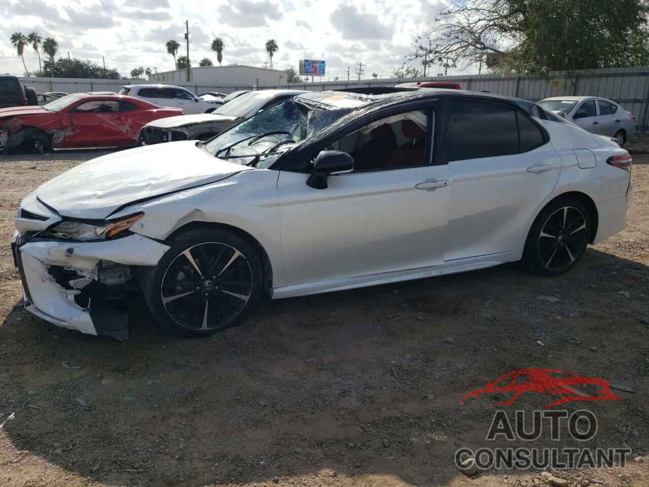 TOYOTA CAMRY 2018 - 4T1BZ1HKXJU016125