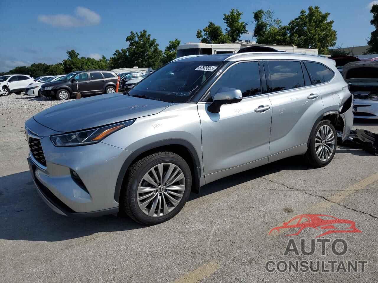 TOYOTA HIGHLANDER 2021 - 5TDFZRBH4MS092000