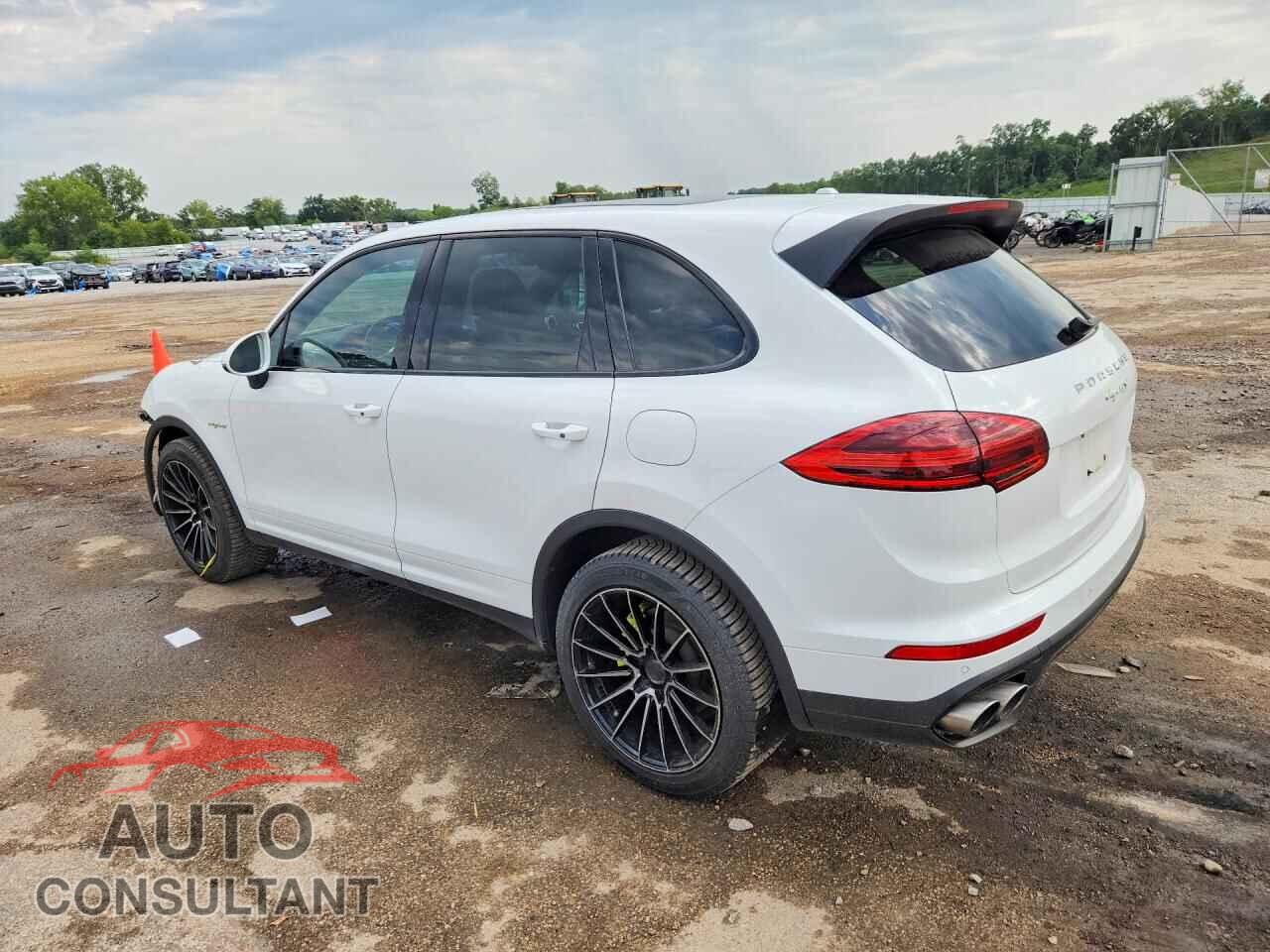 PORSCHE CAYENNE 2016 - WP1AE2A25GLA17112