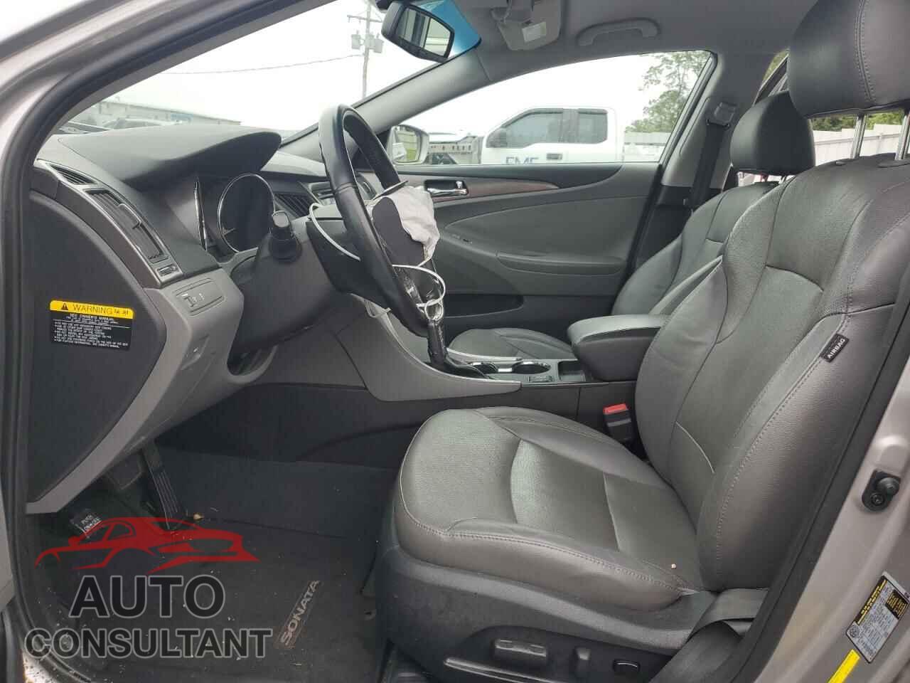 HYUNDAI SONATA 2013 - KMHEC4A40DA080580