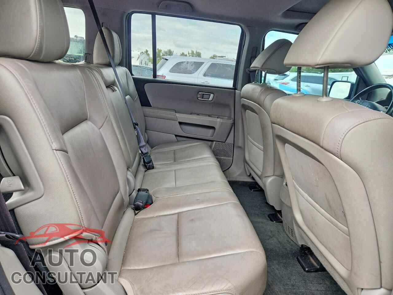 HONDA PILOT 2014 - 5FNYF4H55EB034422