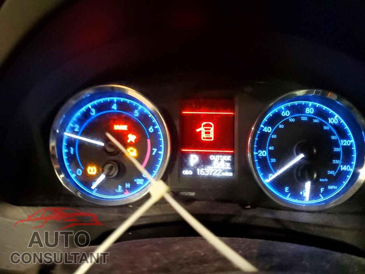 TOYOTA COROLLA 2017 - 2T1BPRHE1HC840931