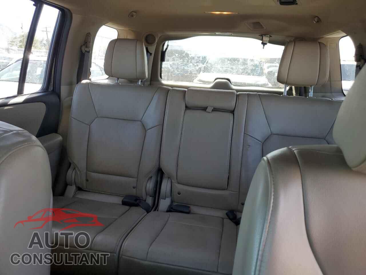 HONDA PILOT 2014 - 5FNYF4H92EB046367