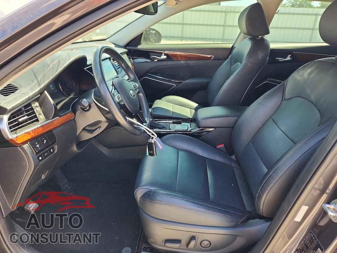 KIA CADENZA 2017 - KNALC4J11H5049013