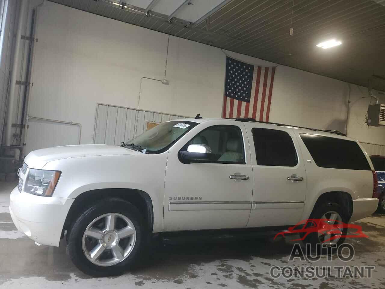 CHEVROLET SUBURBAN 2011 - 1GNSCKE07BR270109
