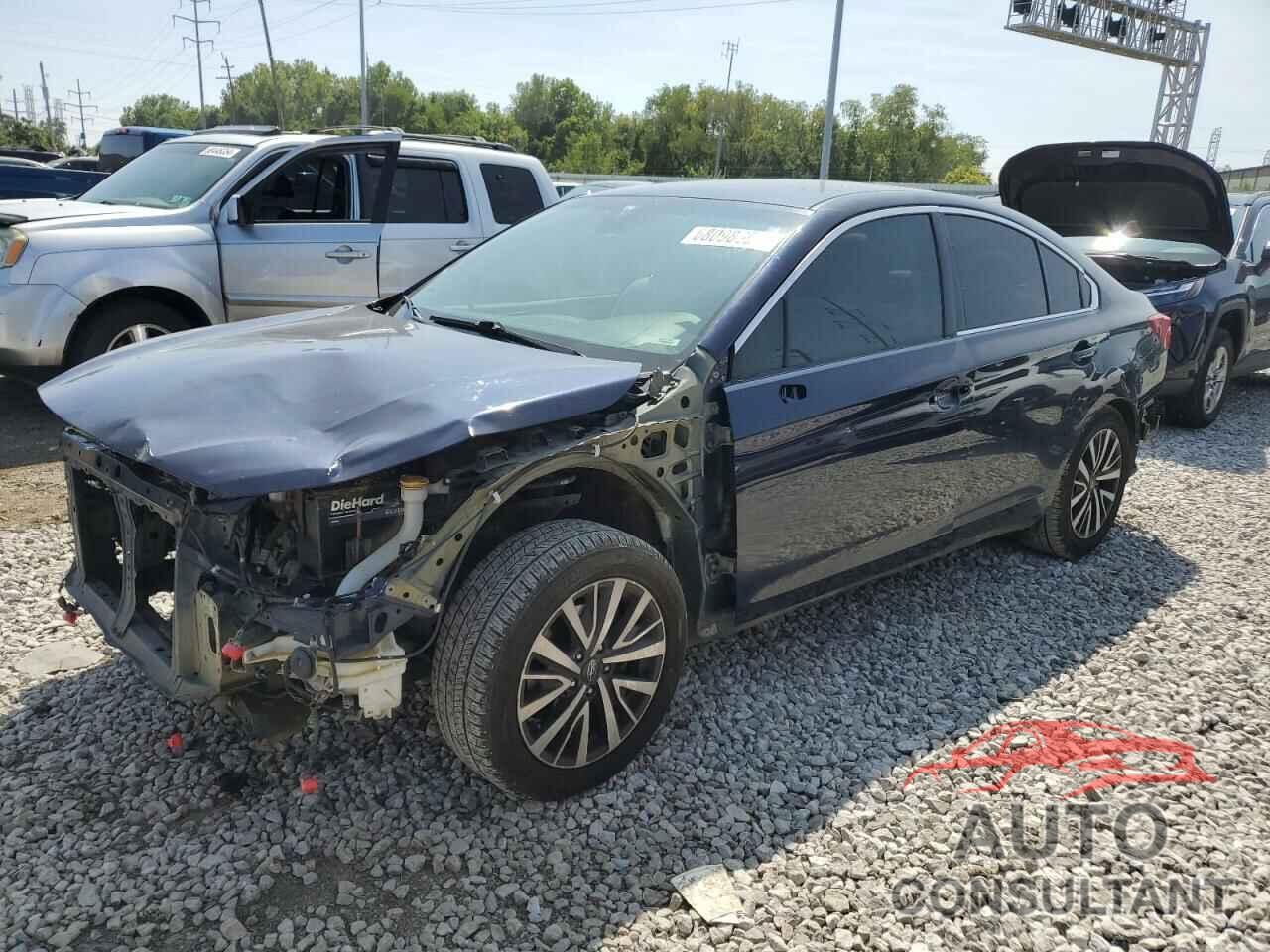 SUBARU LEGACY 2018 - 4S3BNAF63J3020612