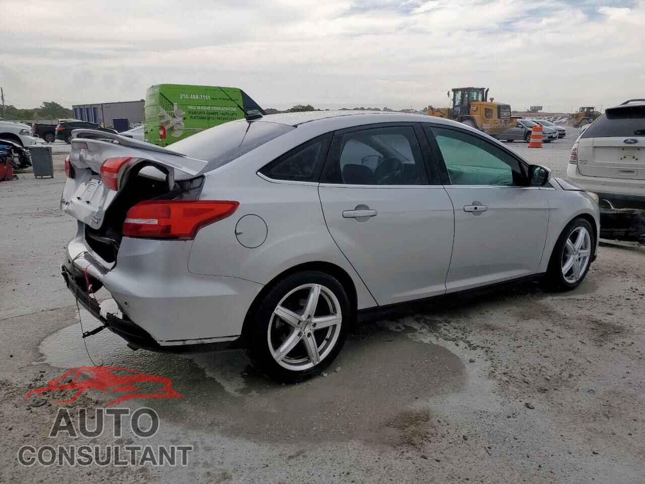 FORD FOCUS 2015 - 1FADP3J20FL299548