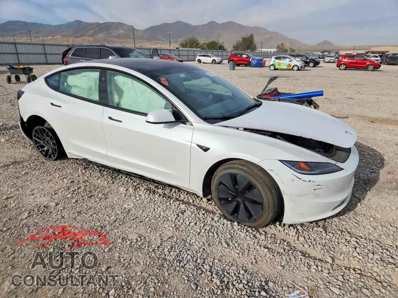 TESLA MODEL 3 2024 - 5YJ3E1EA0RF833835