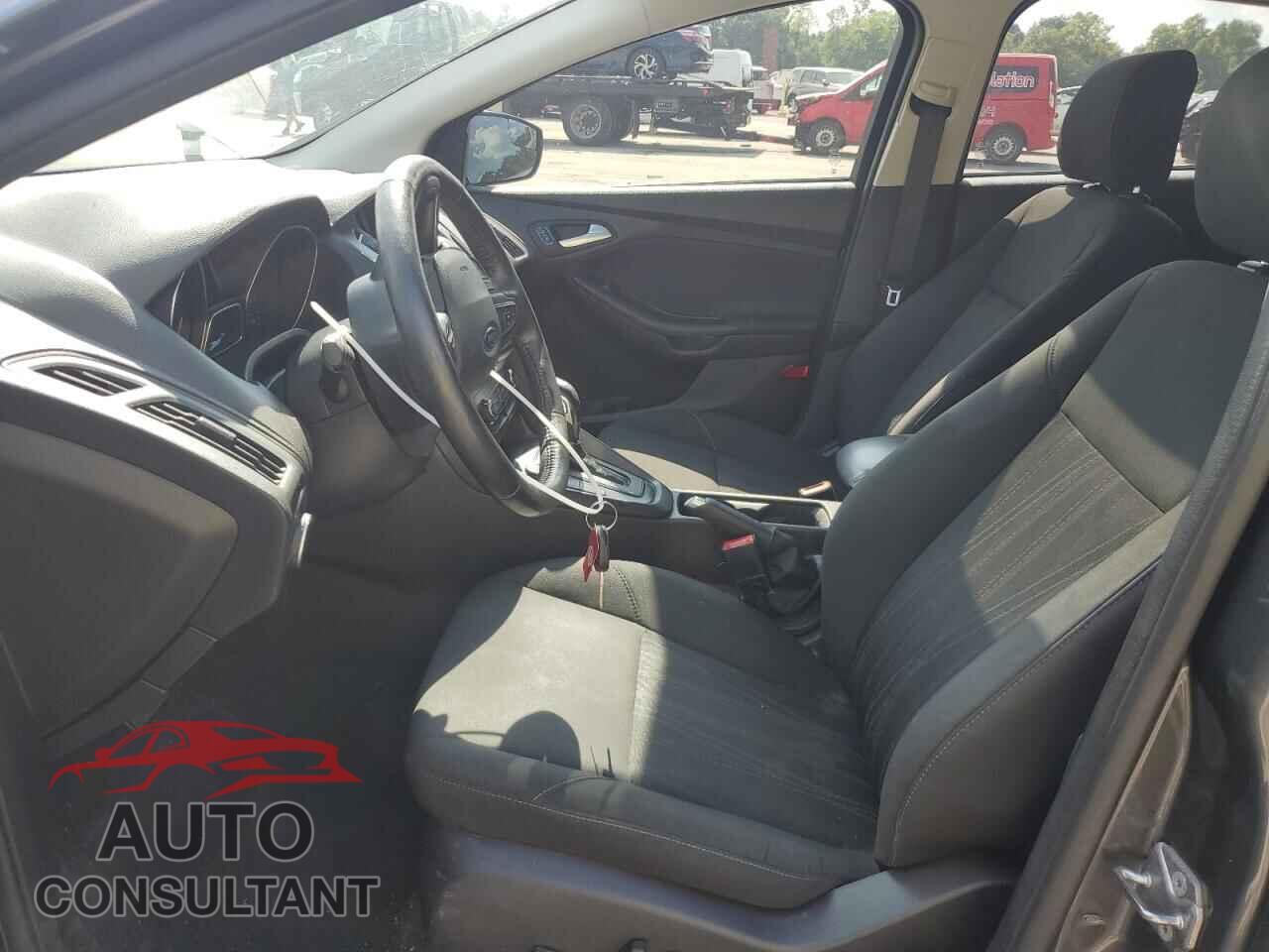 FORD FOCUS 2016 - 1FADP3K24GL394159