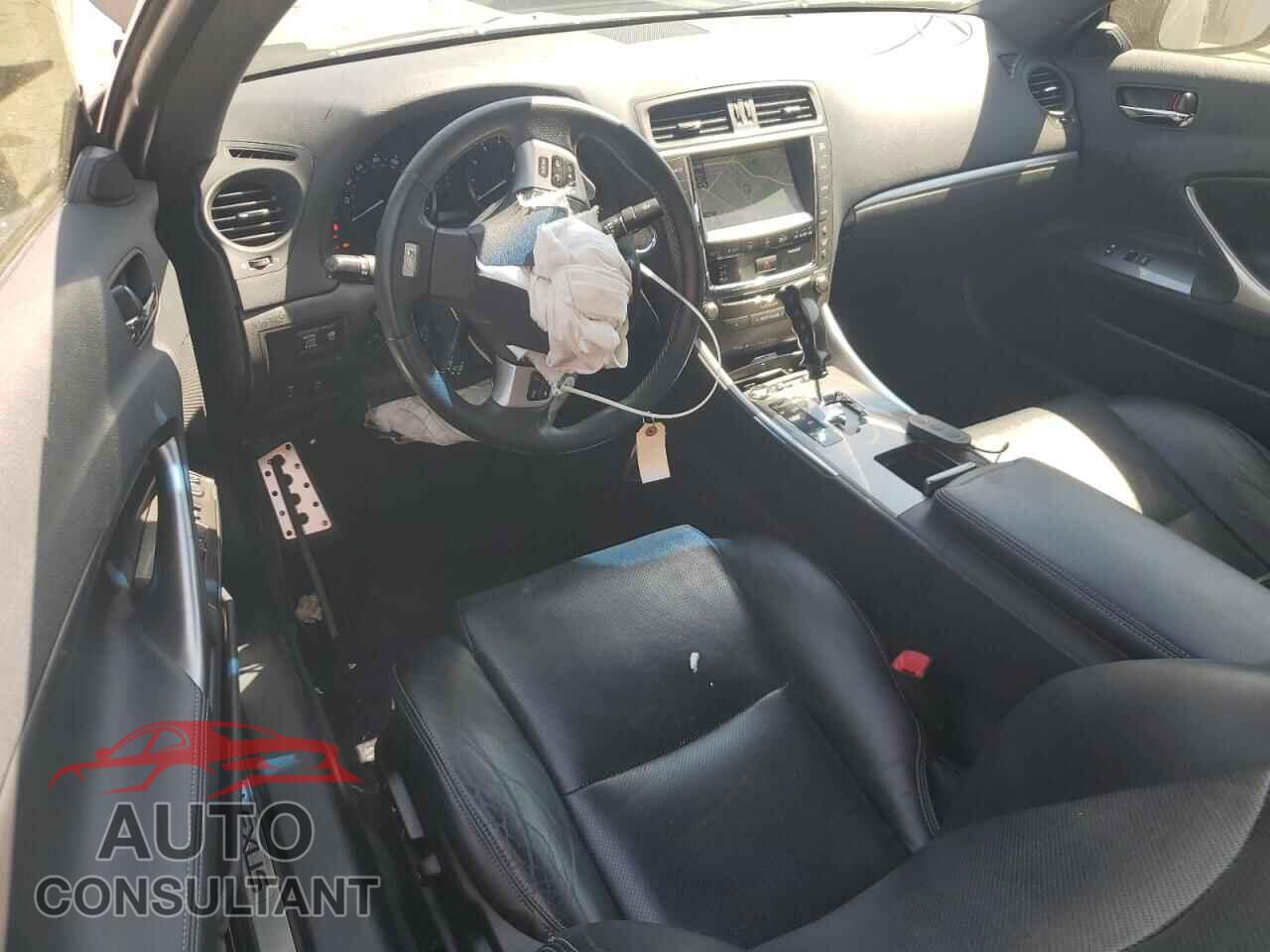 LEXUS IS 2014 - JTHFE2C24E2510141