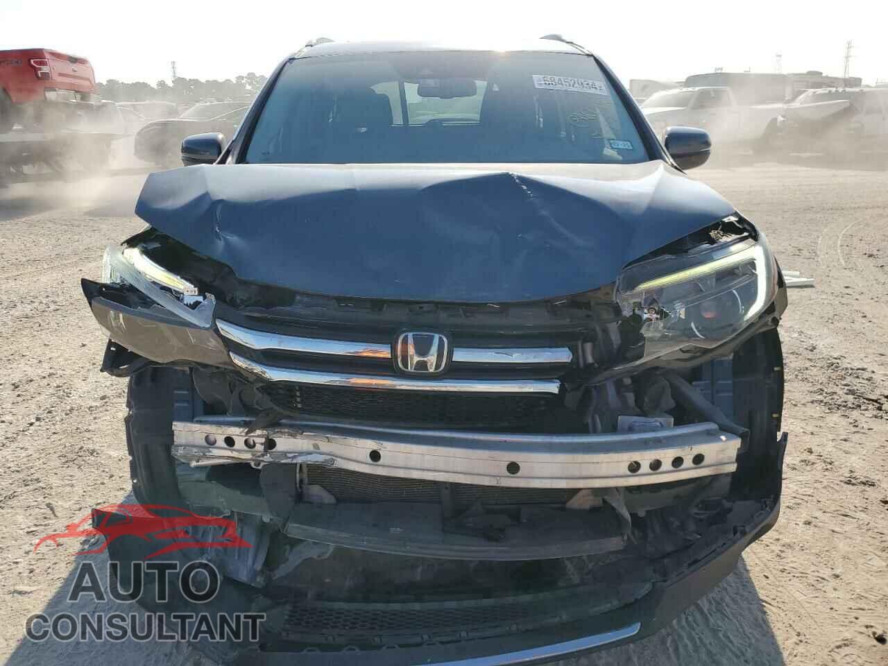 HONDA PILOT 2017 - 5FNYF6H98HB102005