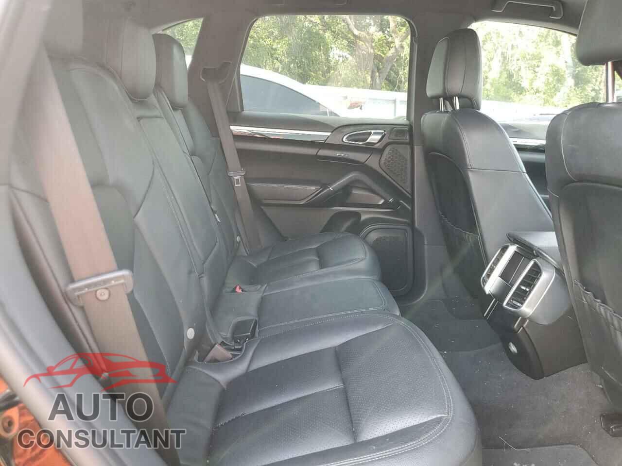 PORSCHE CAYENNE 2016 - WP1AA2A20GKA10540
