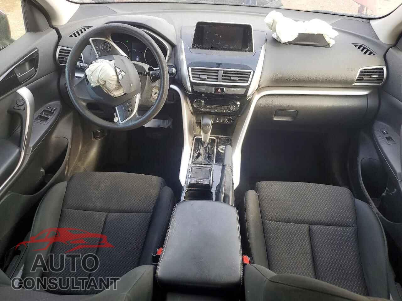 MITSUBISHI ECLIPSE 2018 - JA4AT4AA7JZ047088