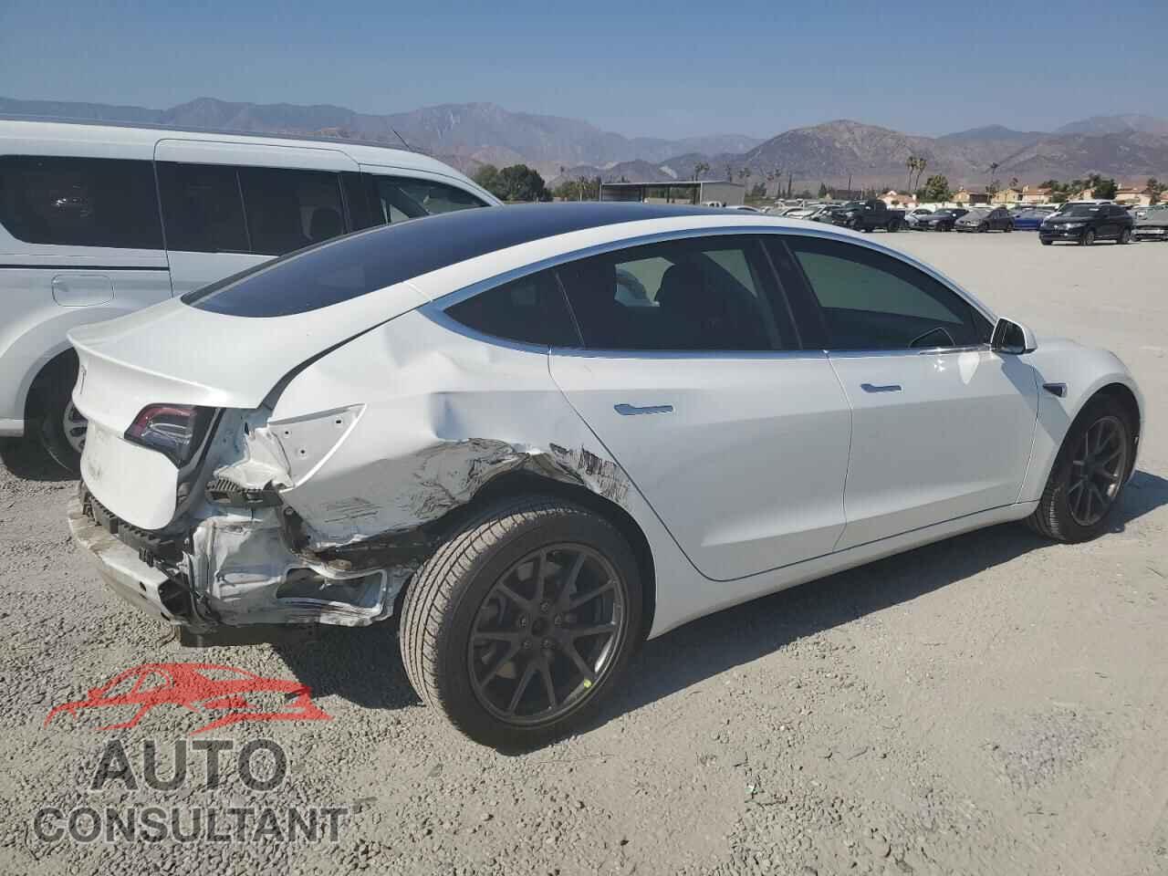 TESLA MODEL 3 2018 - 5YJ3E1EA7JF041623