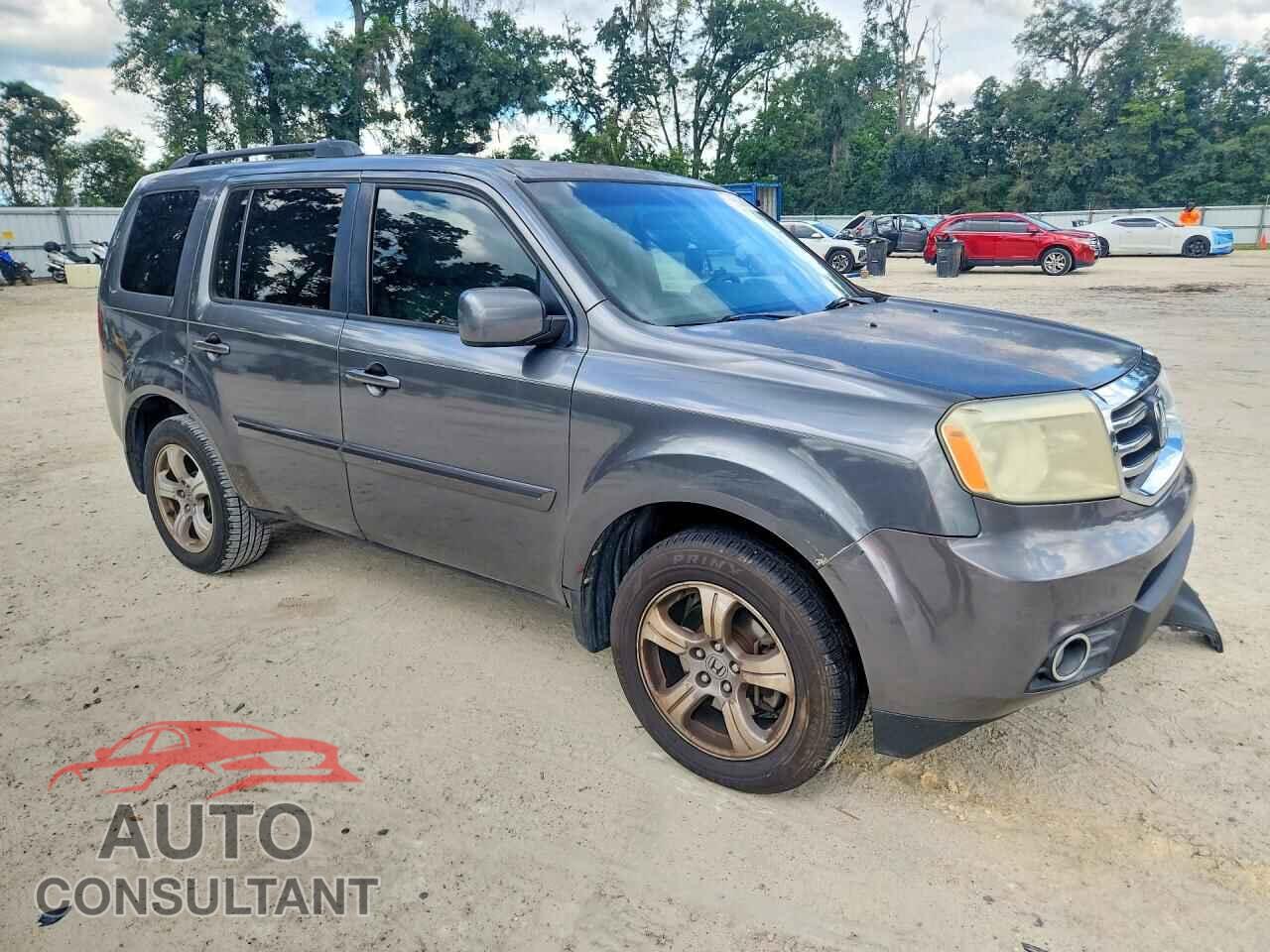 HONDA PILOT 2013 - 5FNYF3H41DB003247
