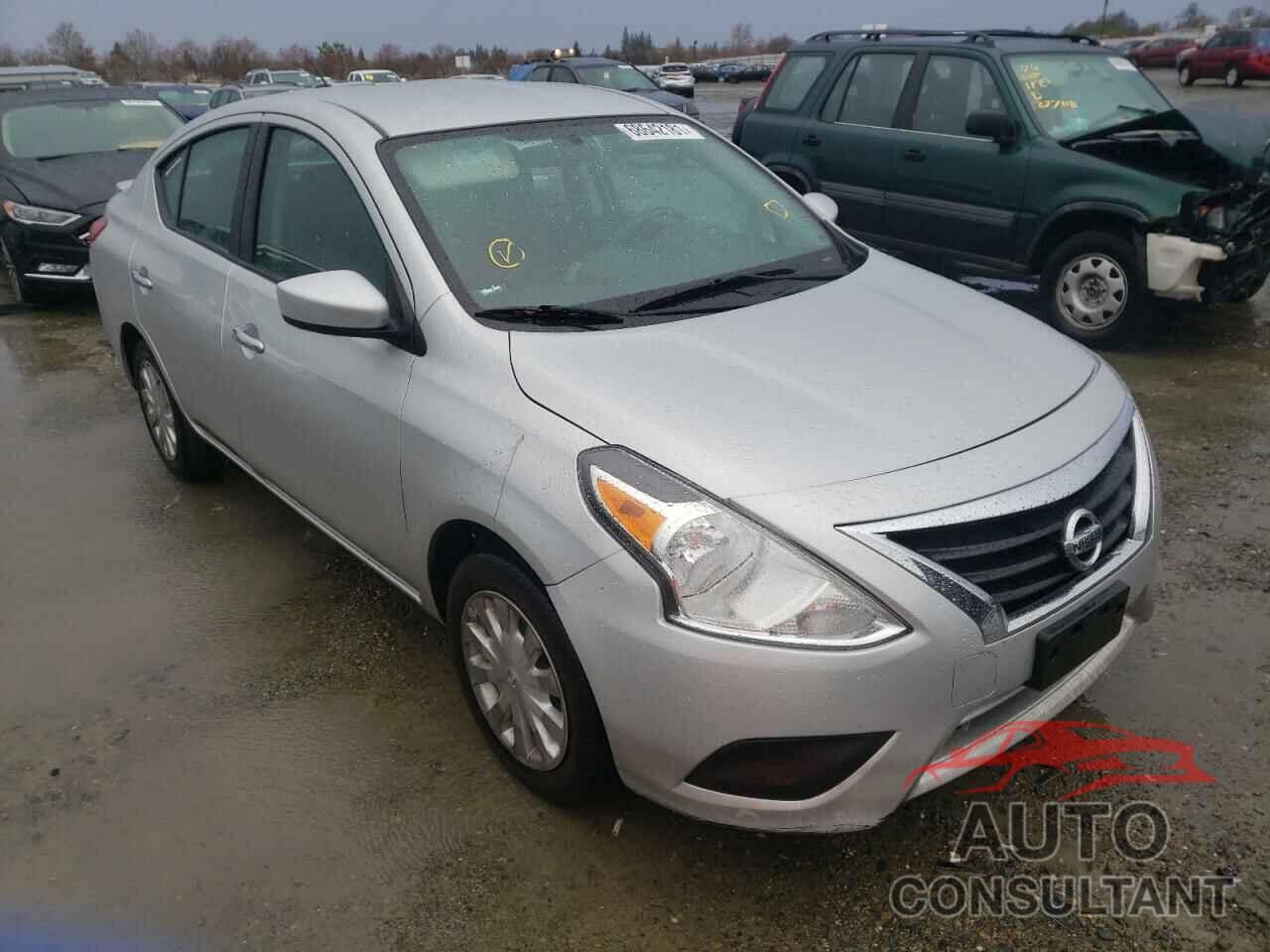 NISSAN VERSA 2019 - 3N1CN7APXKL843912