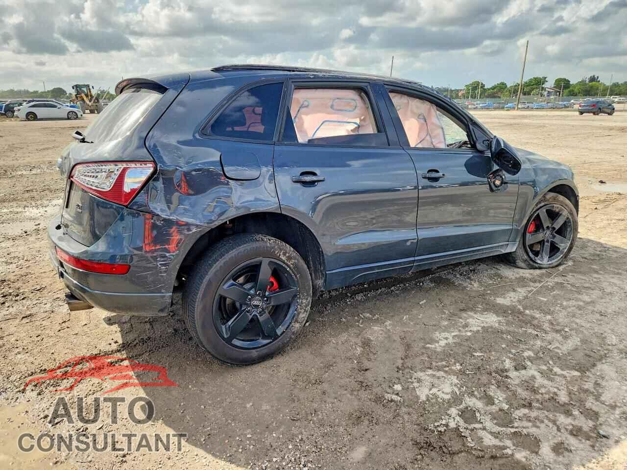 AUDI Q5 2011 - WA1LFAFP0BA030936