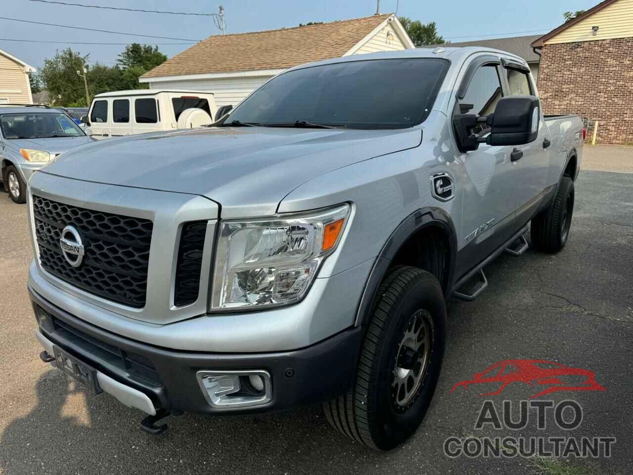 NISSAN TITAN 2017 - 1N6BA1F47HN510007
