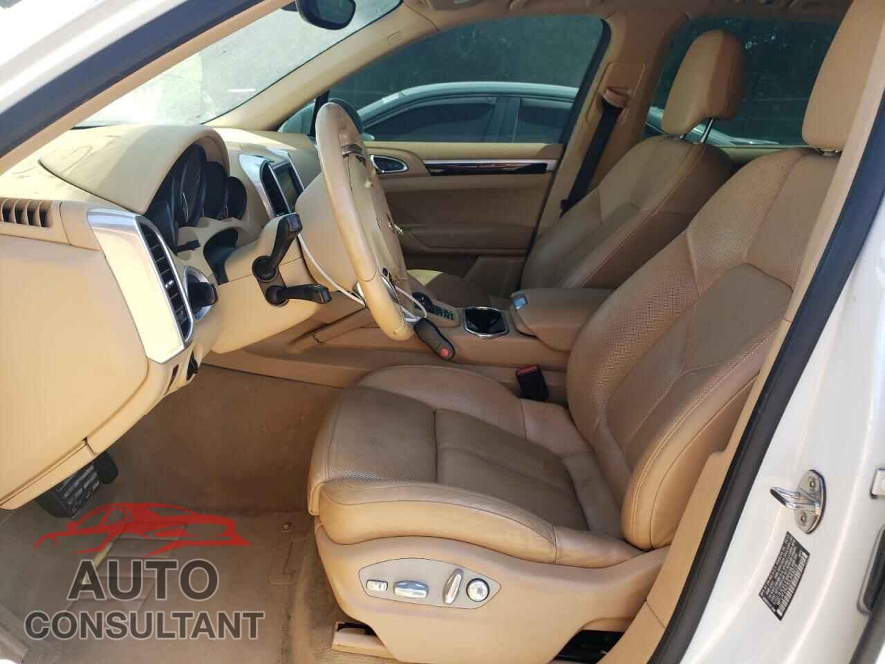 PORSCHE CAYENNE 2013 - WP1AF2A23DLA43216