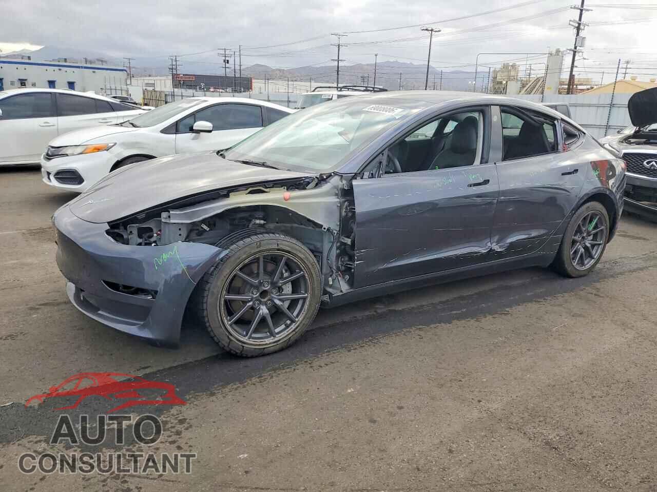 TESLA MODEL 3 2023 - 5YJ3E1EA5PF686604