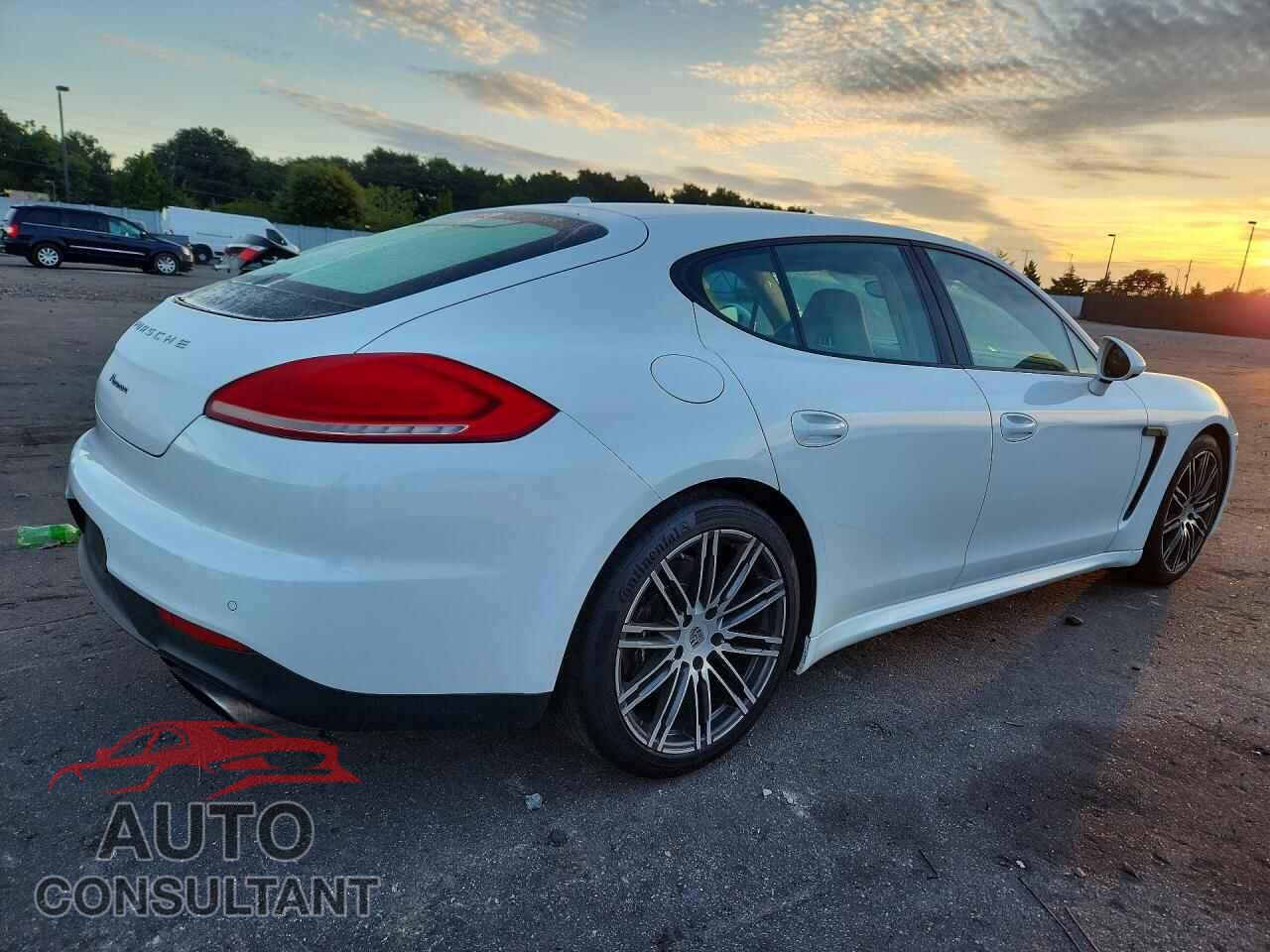 PORSCHE PANAMERA 2015 - WP0AA2A75FL004562