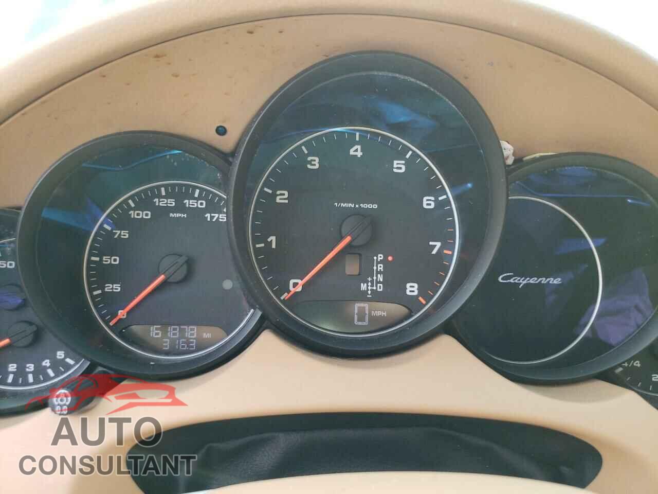 PORSCHE CAYENNE 2016 - WP1AA2A25GLA02427