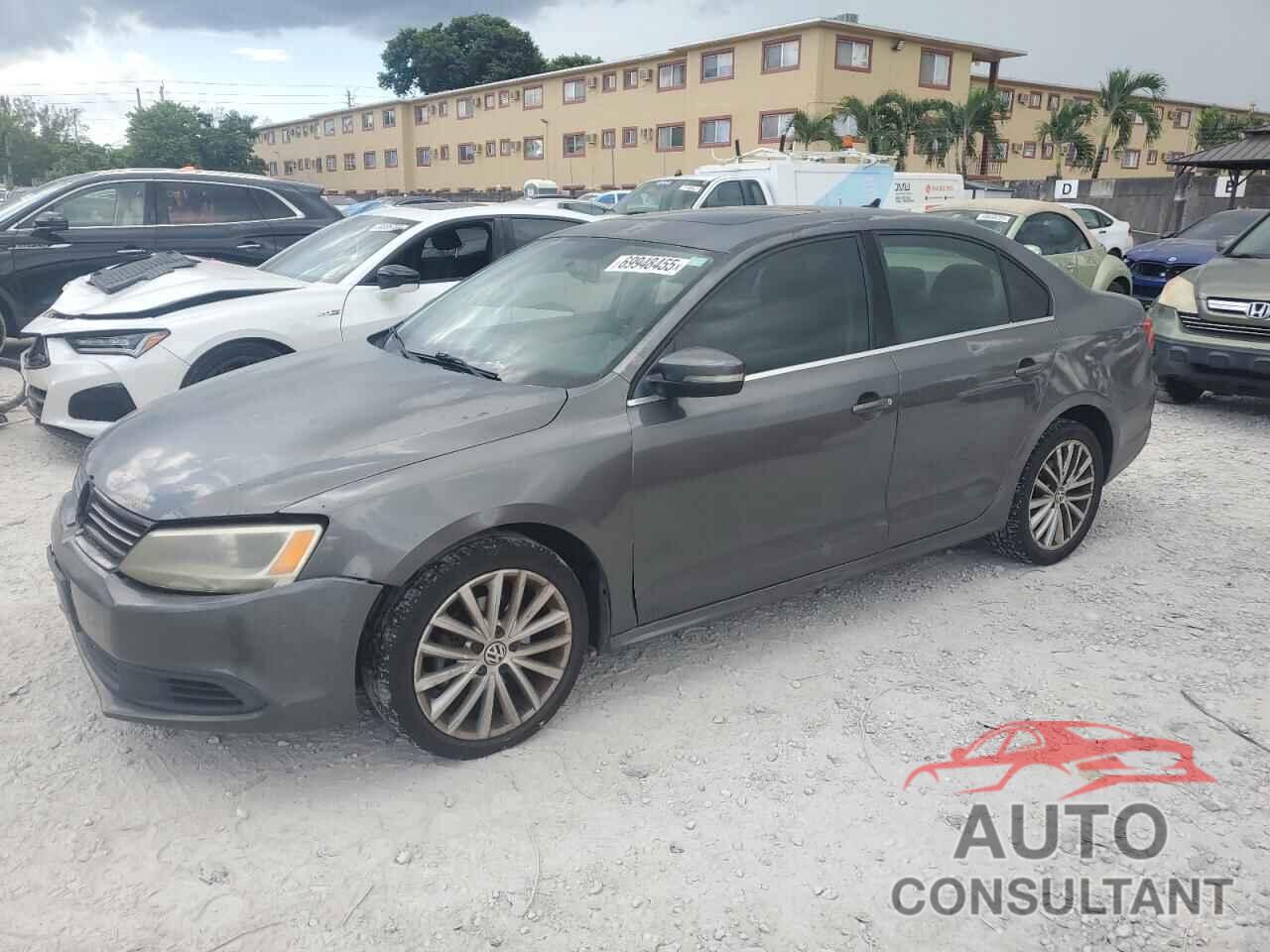 VOLKSWAGEN JETTA 2011 - 3VWLX7AJ4BM366825