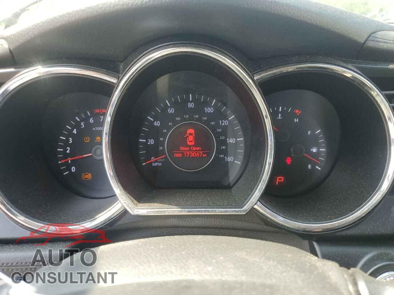 KIA OPTIMA 2011 - KNAGN4A72B5165926
