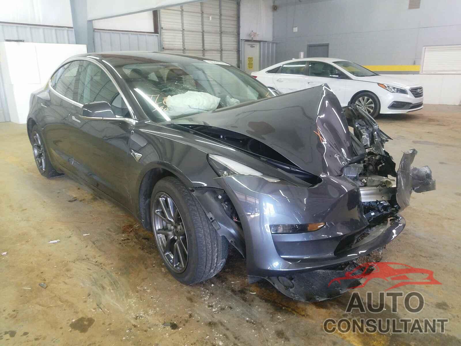 TESLA MODEL 3 2018 - 5YJ3E1EB8JF119531